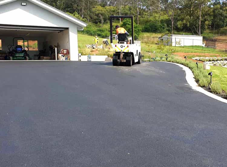 Asphalt Driveway Paving Contractor in Sydney