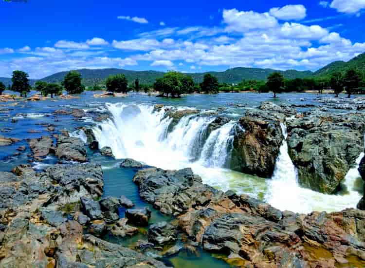 Waterfalls in Tamil Nadu