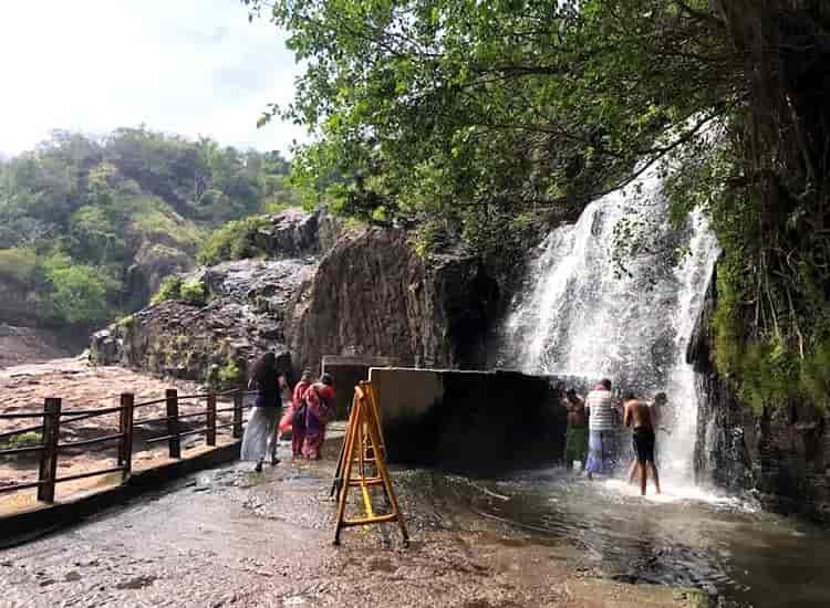 Papanasam Agasthiyar Falls